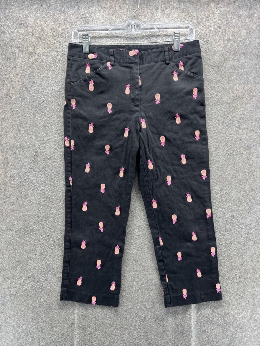 Lilly Pulitzer Pants Womens 6 Black Twill Capri Straight Pineapple Embroidered